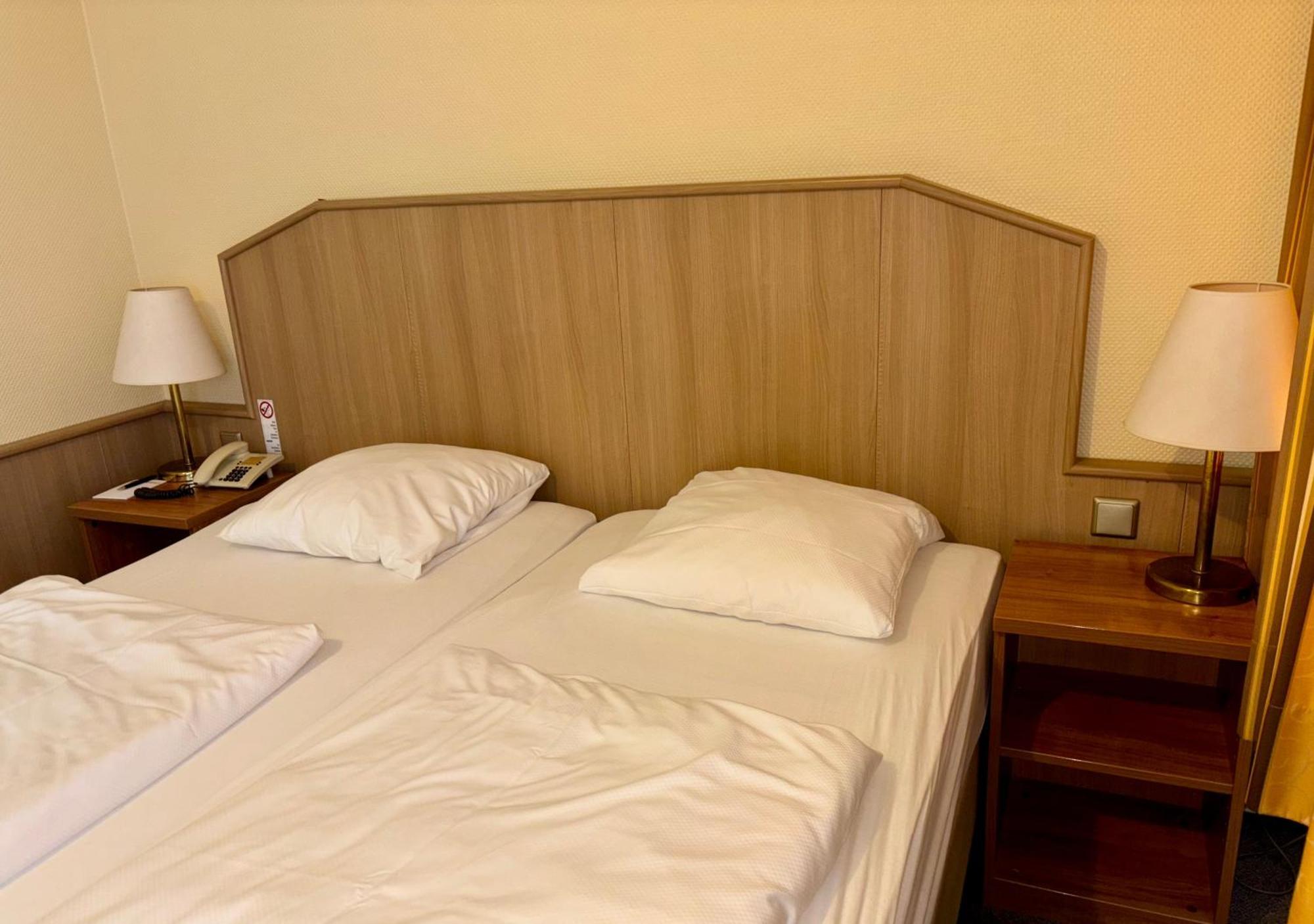 Hotel Am Rathaus Flensburg Buitenkant foto