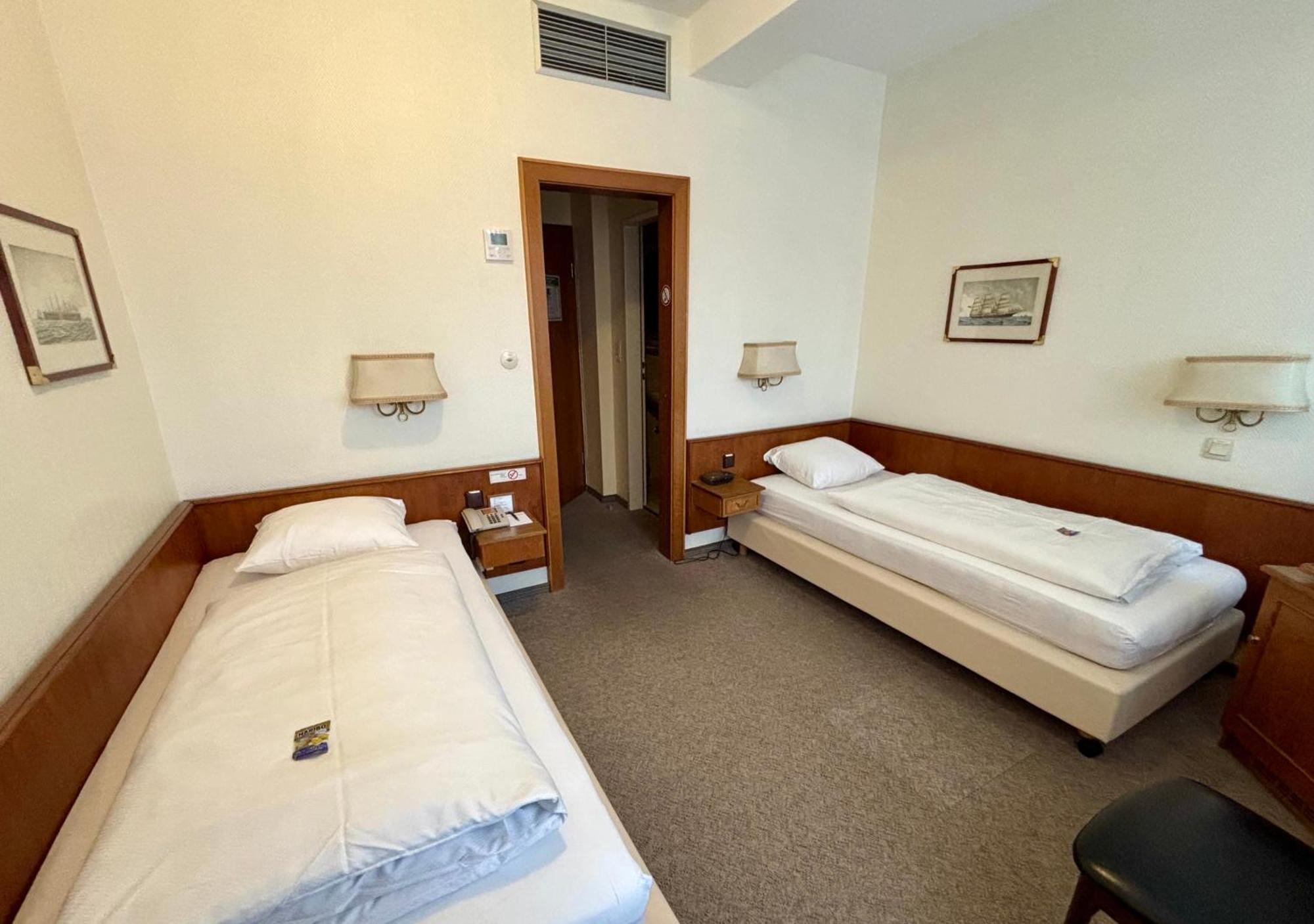 Hotel Am Rathaus Flensburg Buitenkant foto